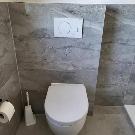 Apartment Emily Apartments, Moderne Ruhige Wohnung, Nur 4 Km Von Der A2 Leopoldshohe