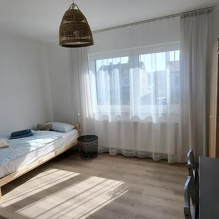 Emily Apartments, Moderne Ruhige Wohnung, Nur 4 Km Von Der A2 Apartamento