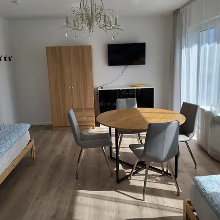 Apartamento Emily Apartments, Moderne Ruhige Wohnung, Nur 4 Km Von Der A2 *