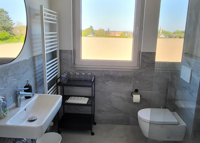 Emily Apartments, Moderne Ruhige Wohnung, Nur 4 Km Von Der A2